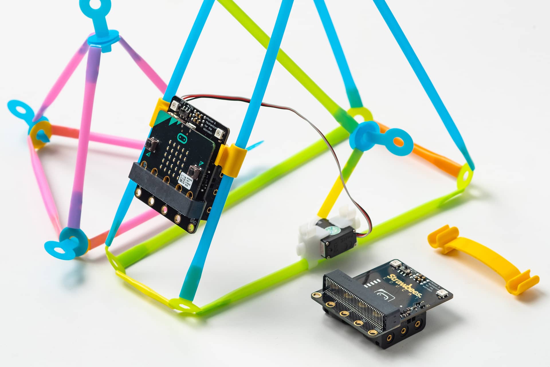 Getting Started with Robotic Inventions for micro:bit - Strawbees