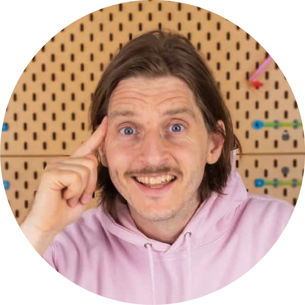 Erik_Portrait_round Strawbees